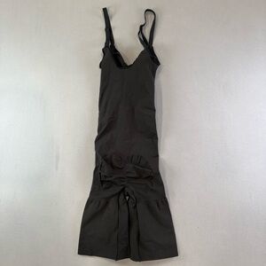 SKIMS Everyday Sculpt Mid Thigh Bodysuit Size Small